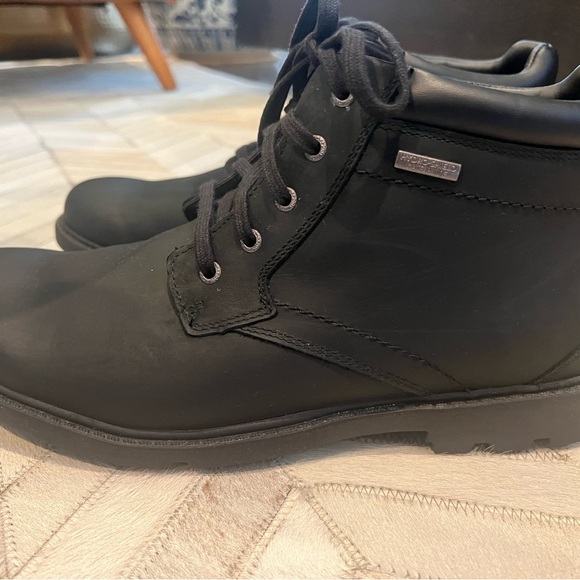 Rockport Men's Waterproof Storm Surge Toe Boot in black size 10.5 wide - Picture 1 of 10